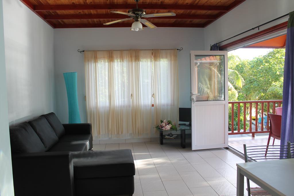 Green Blue Beach House Baie Lazare  Экстерьер фото